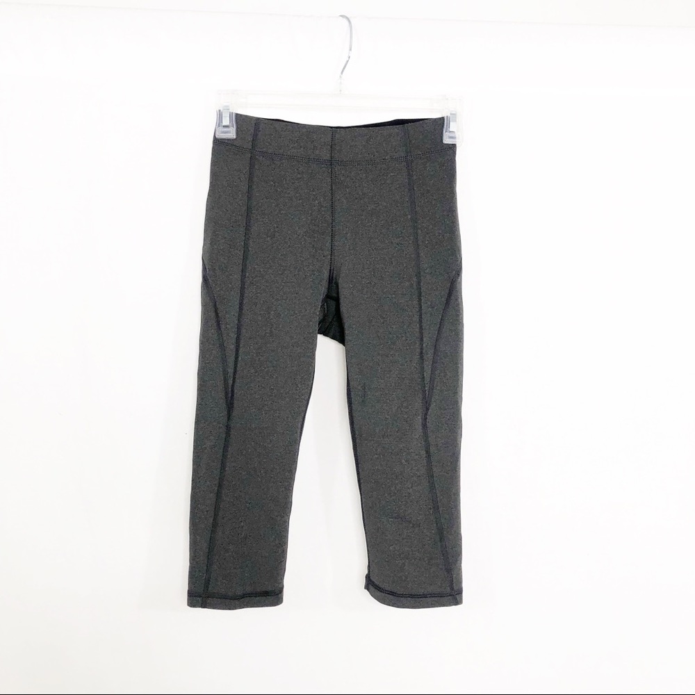 Ivy Park Sculptured Yoga Workout Capris Leggings, Size XXS, Gray